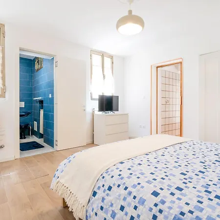 Funzionale E Riservato شقة *